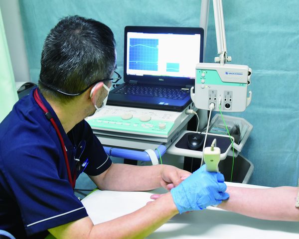 末梢神経の機能を評価するための医療機器です。